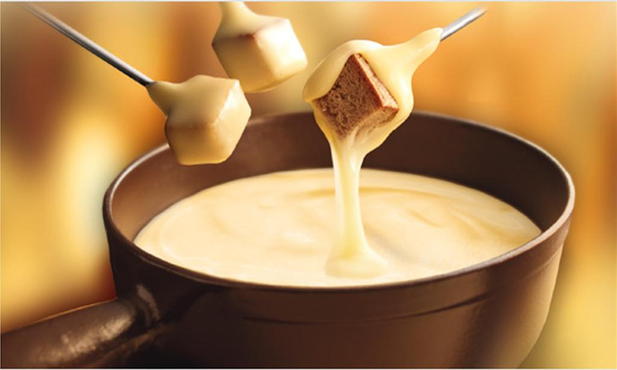 瑞士奶酪超轻粘土_瑞士大孔奶酪有哪些吃法_瑞士奶酪火锅什么味道
