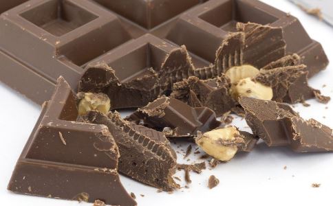 例假期瘦大腿的最快方法_例假期间能吃巧克力吗_例假期吃什么