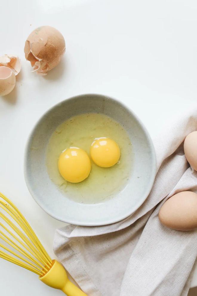 市面上的鸡蛋有激素吗_普通鸡蛋有激素吗_鸡蛋里有激素吗
