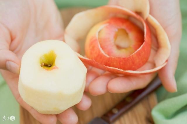 小肚子中间部位痛想吐_腰和尾骨中间部位痛_一个成熟的苹果最甜的部位是中间吗