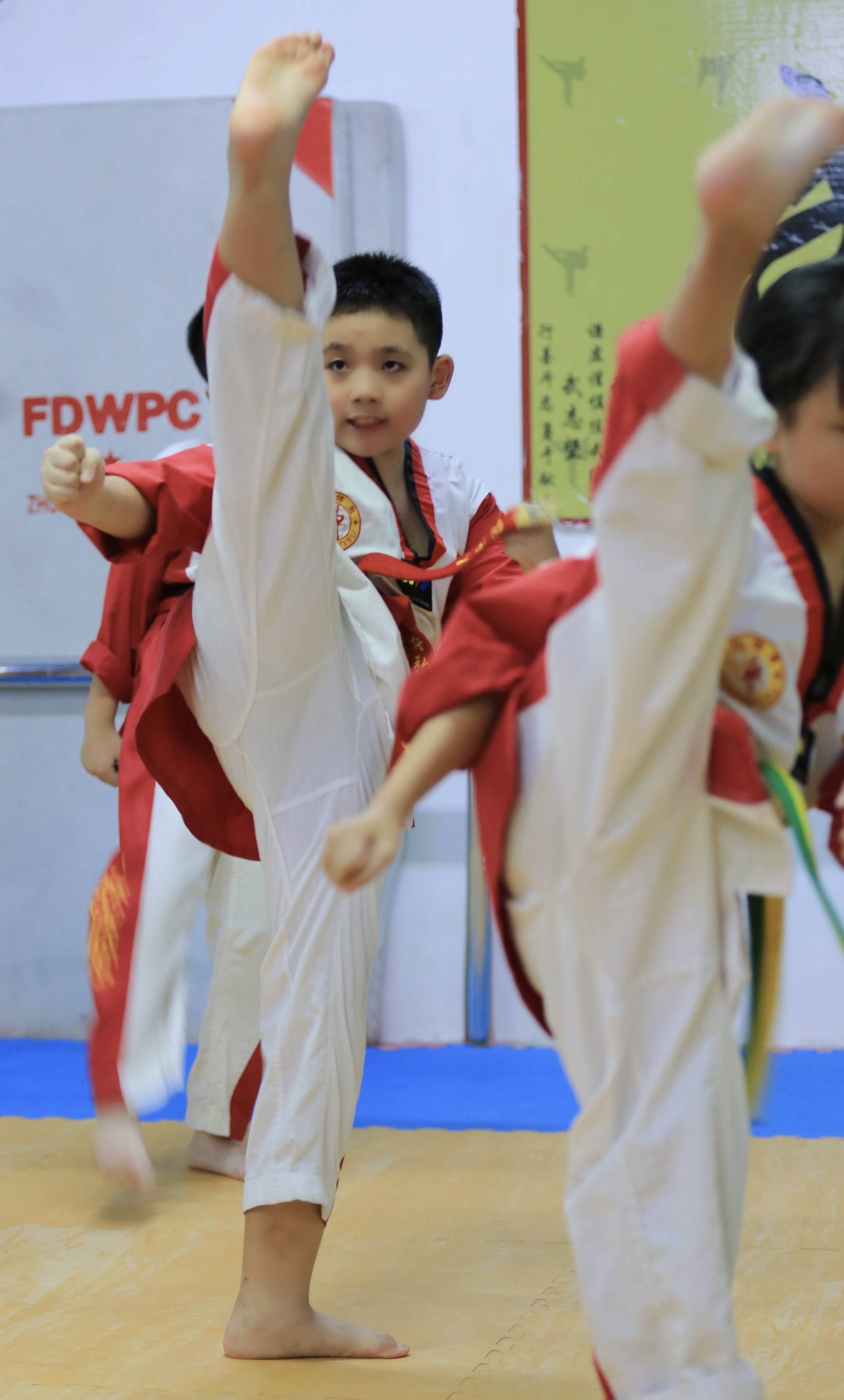 练武术男生的普遍性格_男生女生练武功_女孩学什么武术比较好