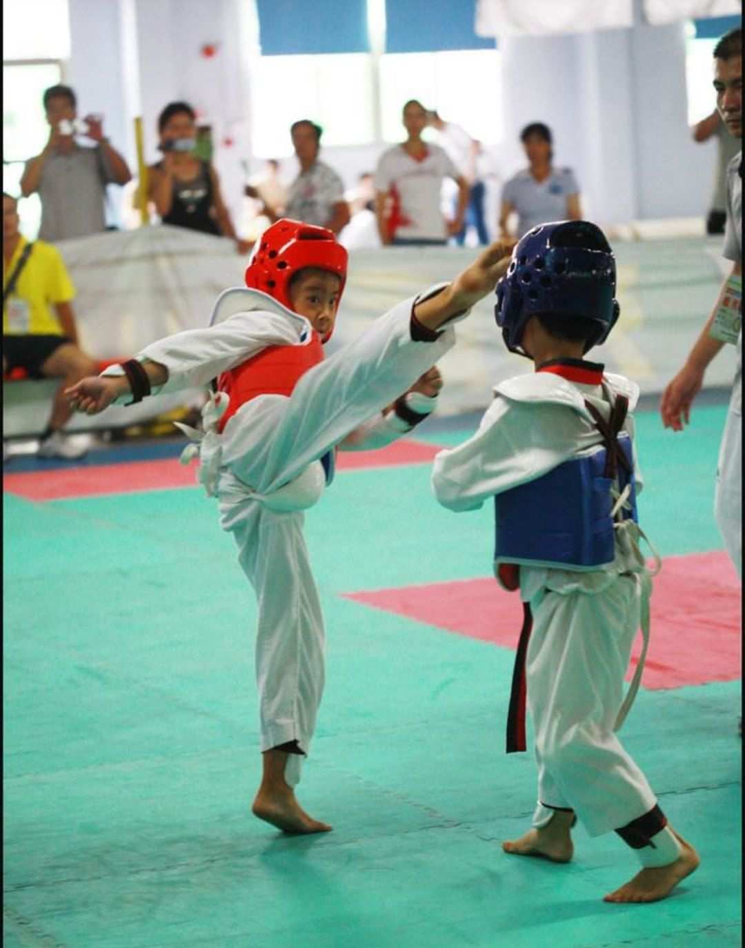 武术对孩子们的重要性_学武术对孩子性格塑造的好处_女孩学什么武术比较好