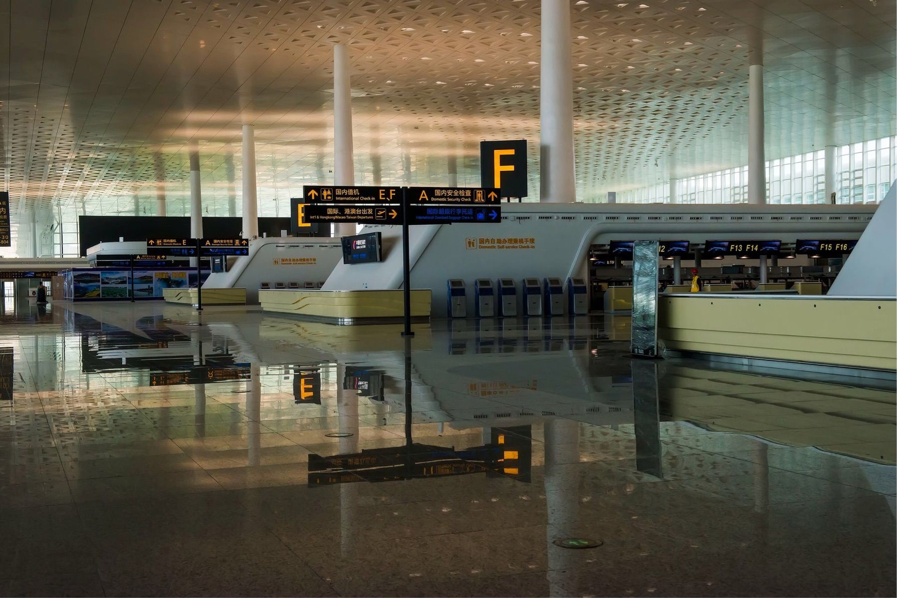 杜勒斯机场攻略 航站楼_杜勒斯机场_杜勒斯机场平面图