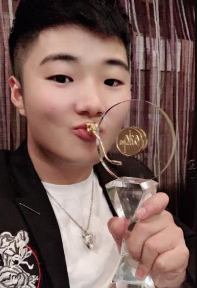 快手1元一千个粉丝_3元快手粉丝_1元1千粉丝快手