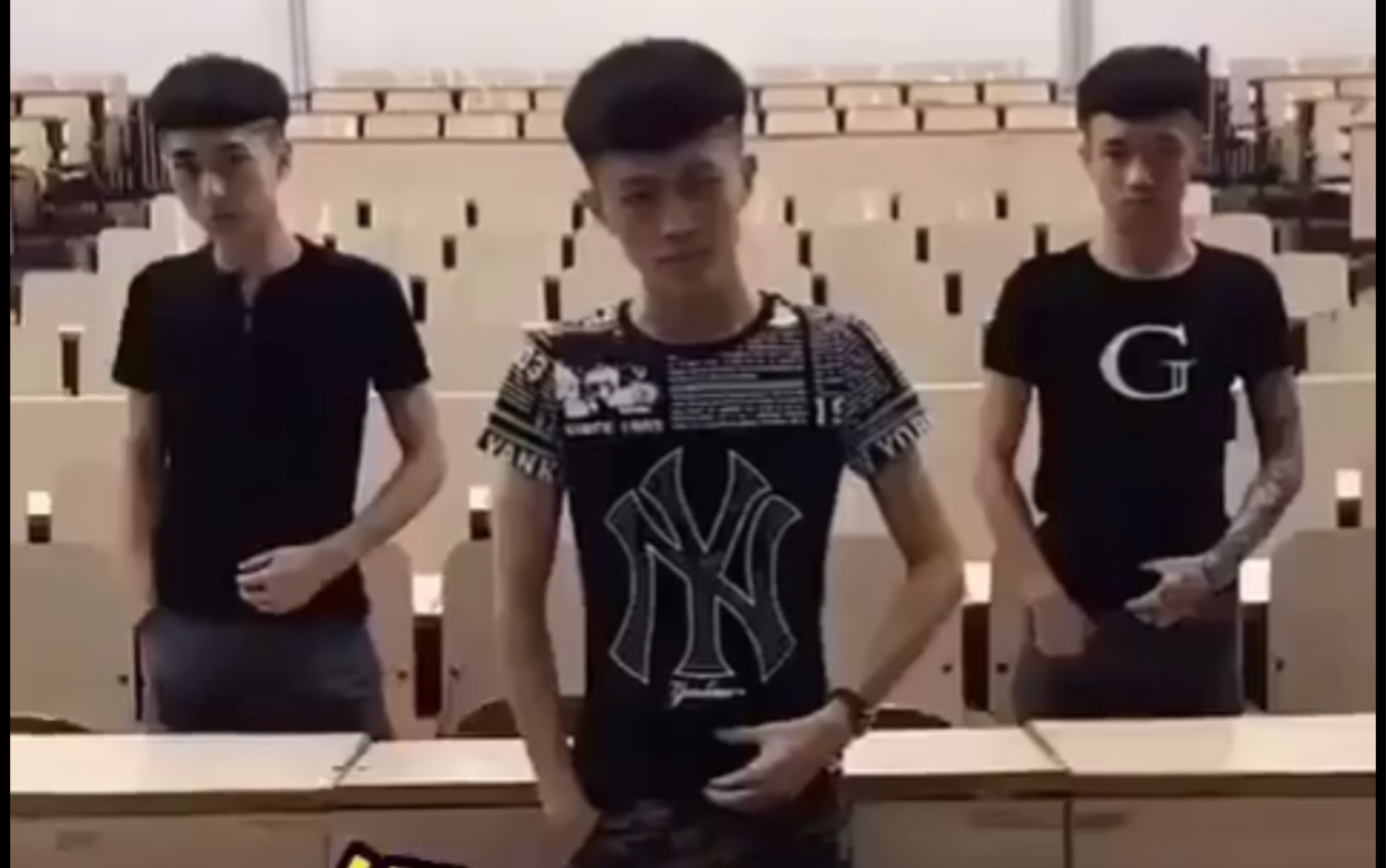 快手时间段发作品容易上热门_快手发作品上热门的黄金时间_快手发作品上热门时间