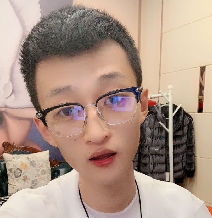 快手热门事件排行榜_快手热门事件_2020快手事件