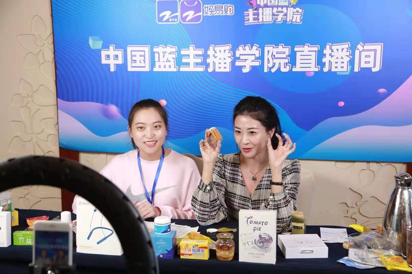快手网红热搜事件_快手热门出人命事件_快手著名事件