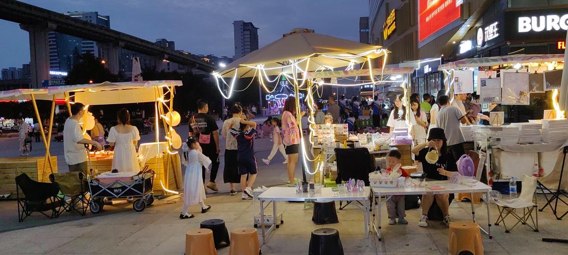 夜市摆摊直播带货_快手变现实战经验_快手一块钱100赞