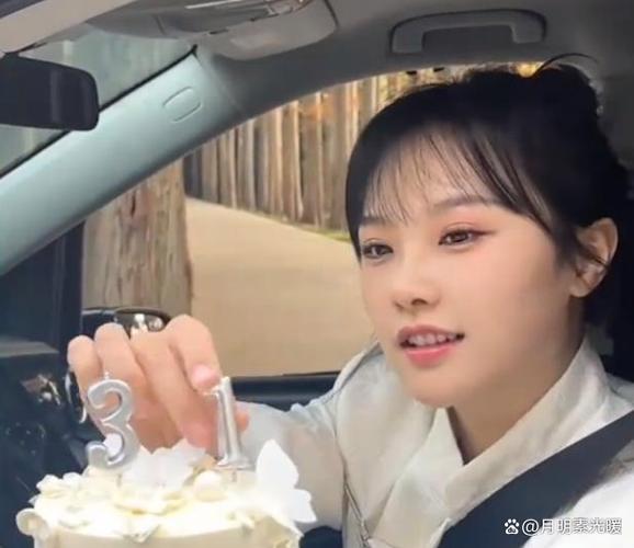 快手涨粉点赞浏览买的链接_快手涨粉榜单_音乐老师花开富贵直播